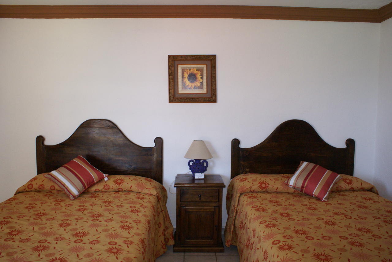 Hotel Los Sauces Villa Del Carbon Cameră foto